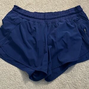 Lululemon Tracker Short - blue size 8
